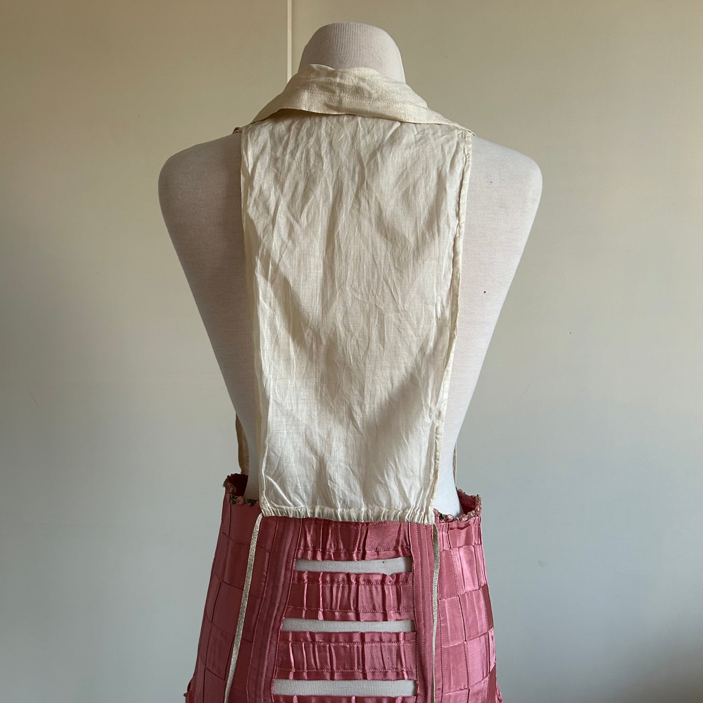Antique Dickie Bib
