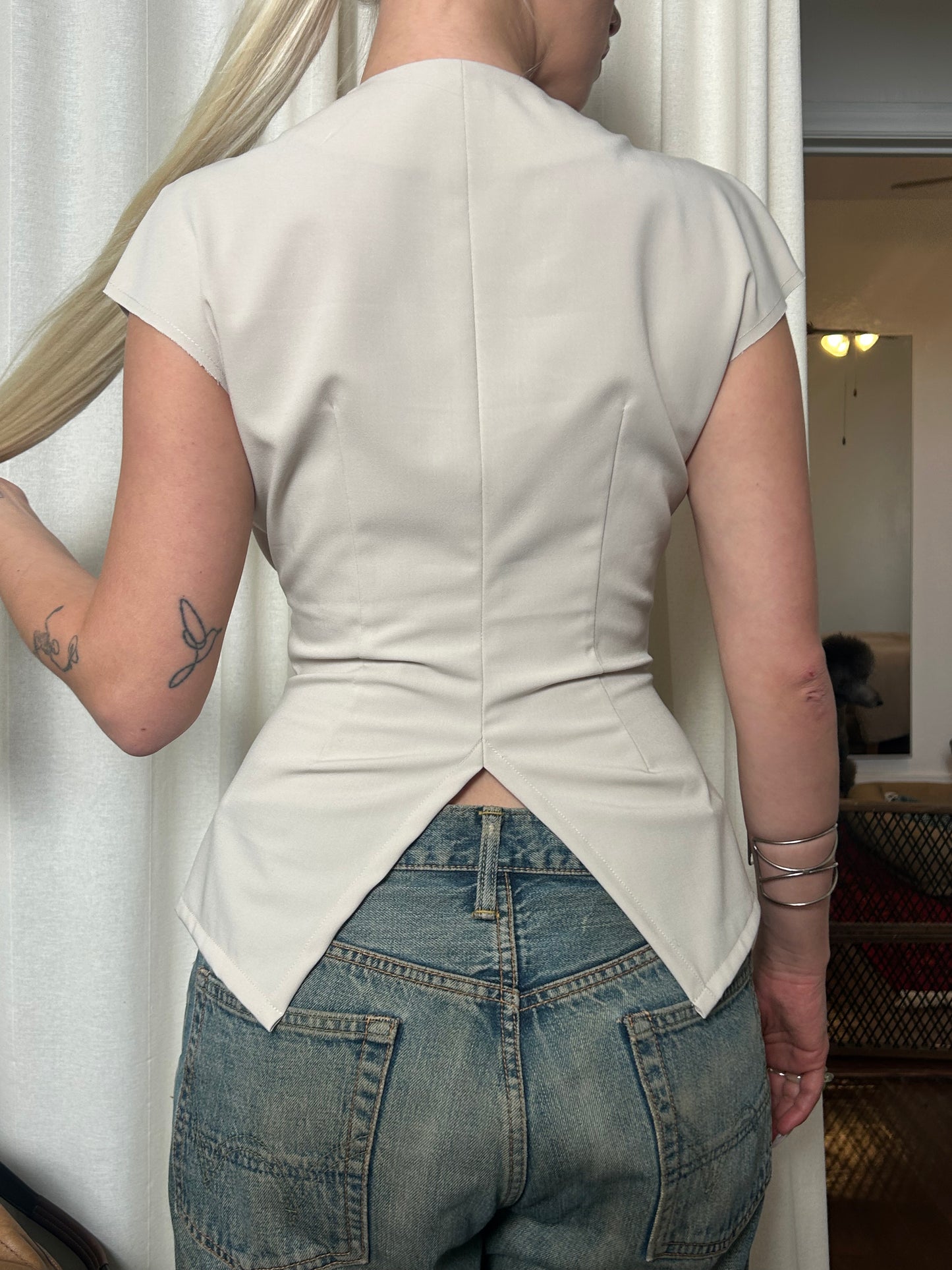 THE VEIL TOP OYSTER